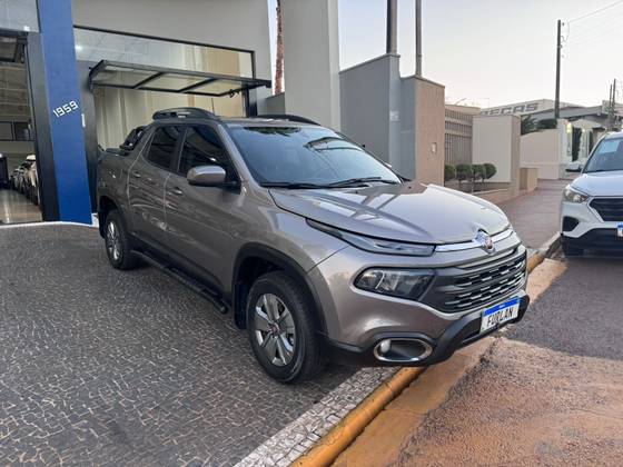 FIAT TORO 1.8 16V EVO FLEX FREEDOM AT6 FIAT TORO 1.8 16V EVO FLEX FREEDOM AT6
